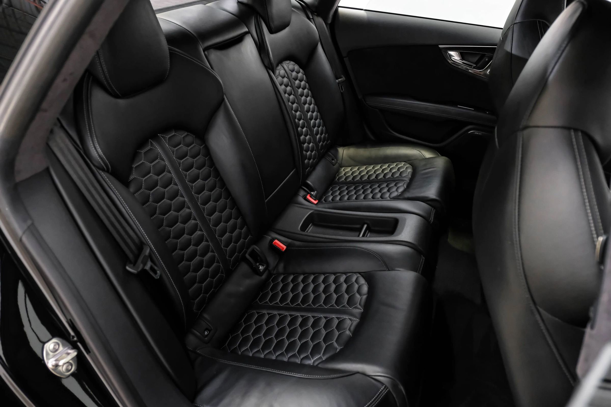 Used 2016 Audi RS 7 Prestige image 30