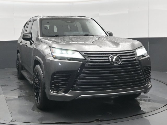 Used 2026 Lexus LX 600 4WD w/ Appearance Package image 36