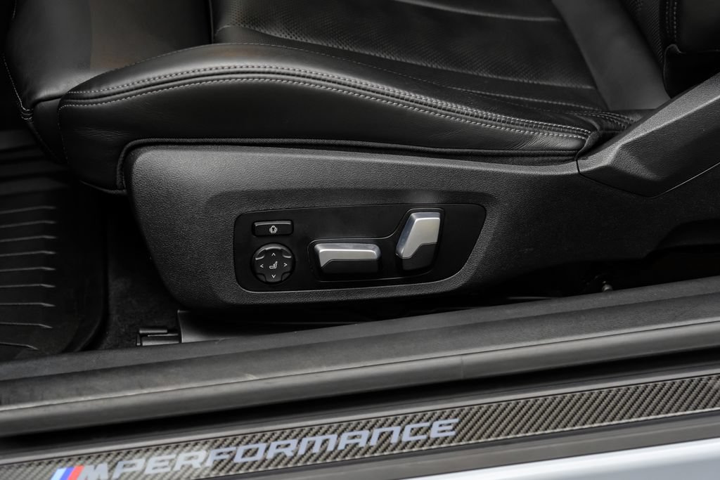 Used 2021 BMW M4 Coupe w/ Executive Package RWD image 43