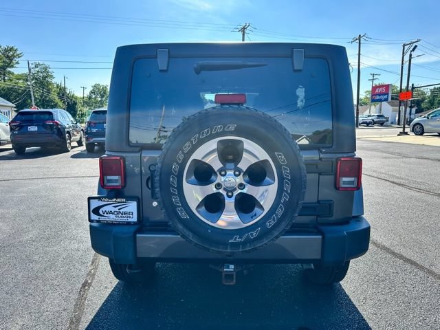 Used 2017 Jeep Wrangler Unlimited Sahara AWD/4WD image 7