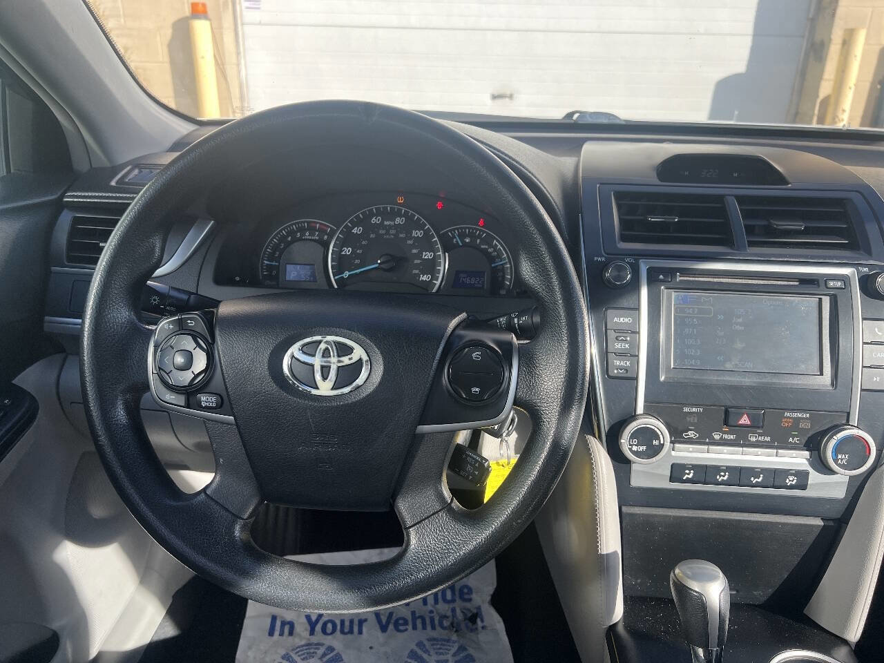 Used 2012 Toyota Camry LE image 16