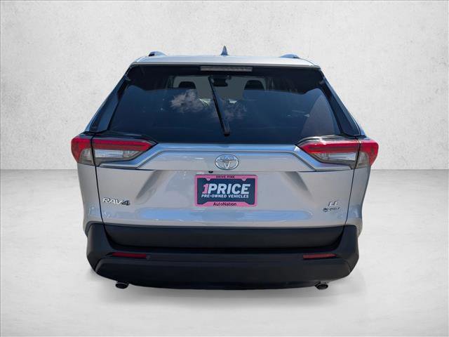 Used 2025 Toyota RAV4 LE image 7