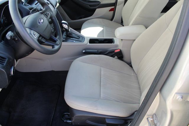 Used 2016 Ford Focus SE image 8