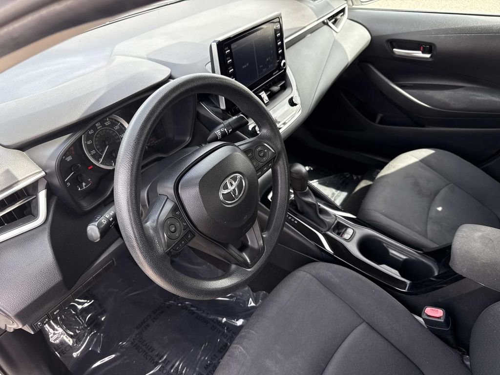 Used 2021 Toyota Corolla LE image 17