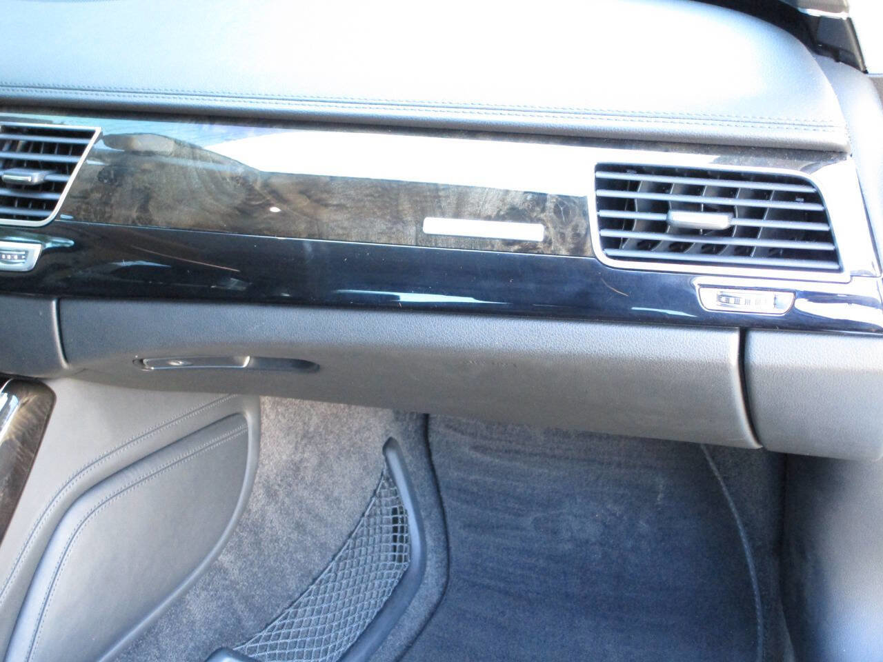 Used 2015 Audi A8 L 4.0T w/ Premium Package image 23