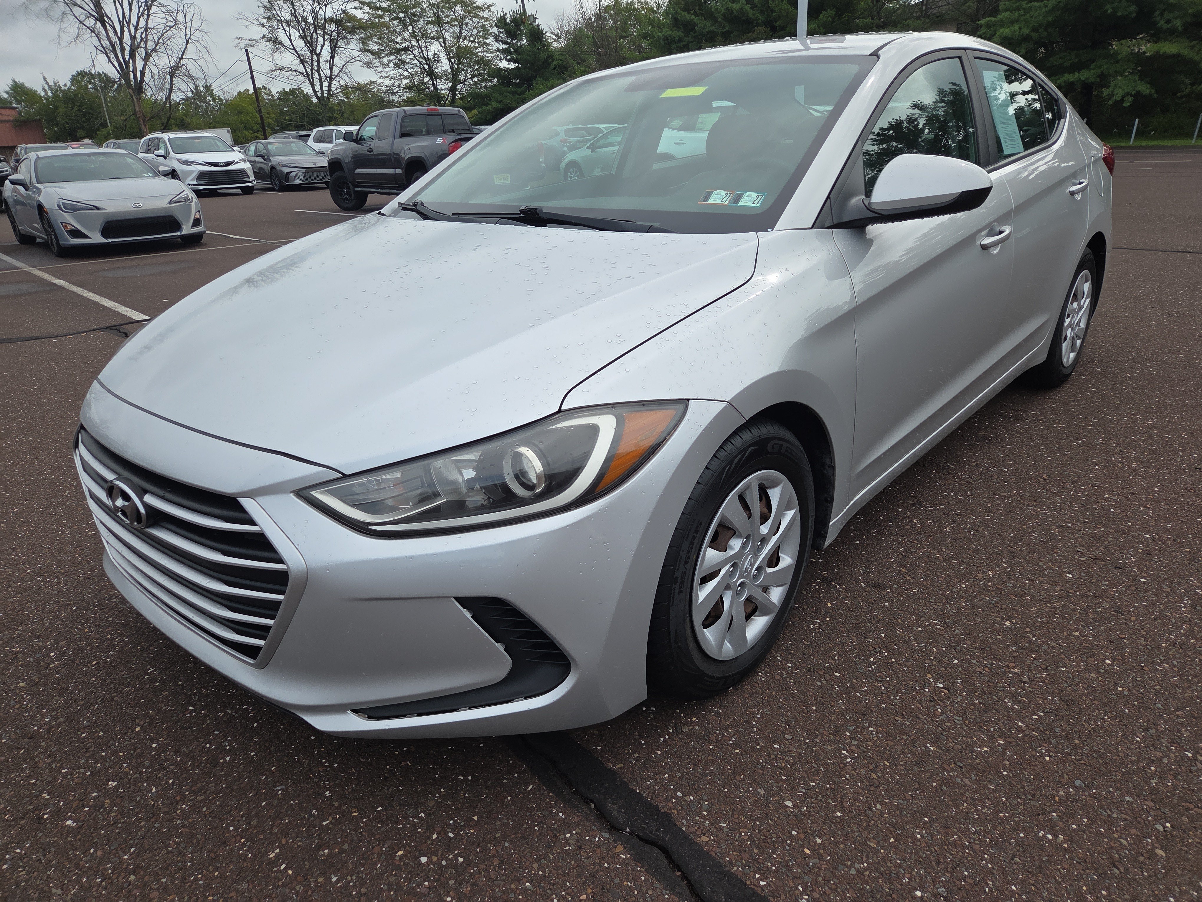 Used 2017 Hyundai Elantra SE FWD image 7