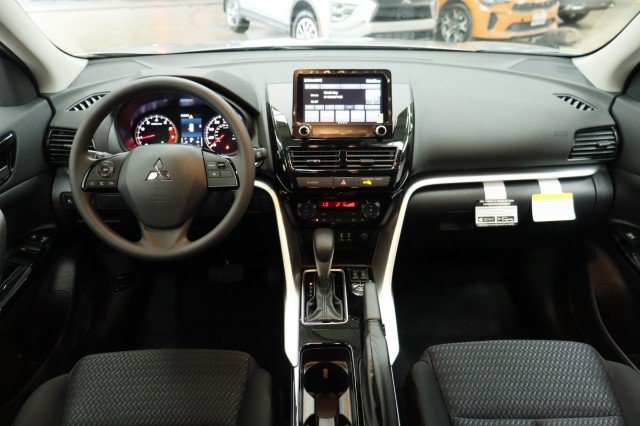 New 2026 Mitsubishi Eclipse Cross LE AWD/4WD image 19