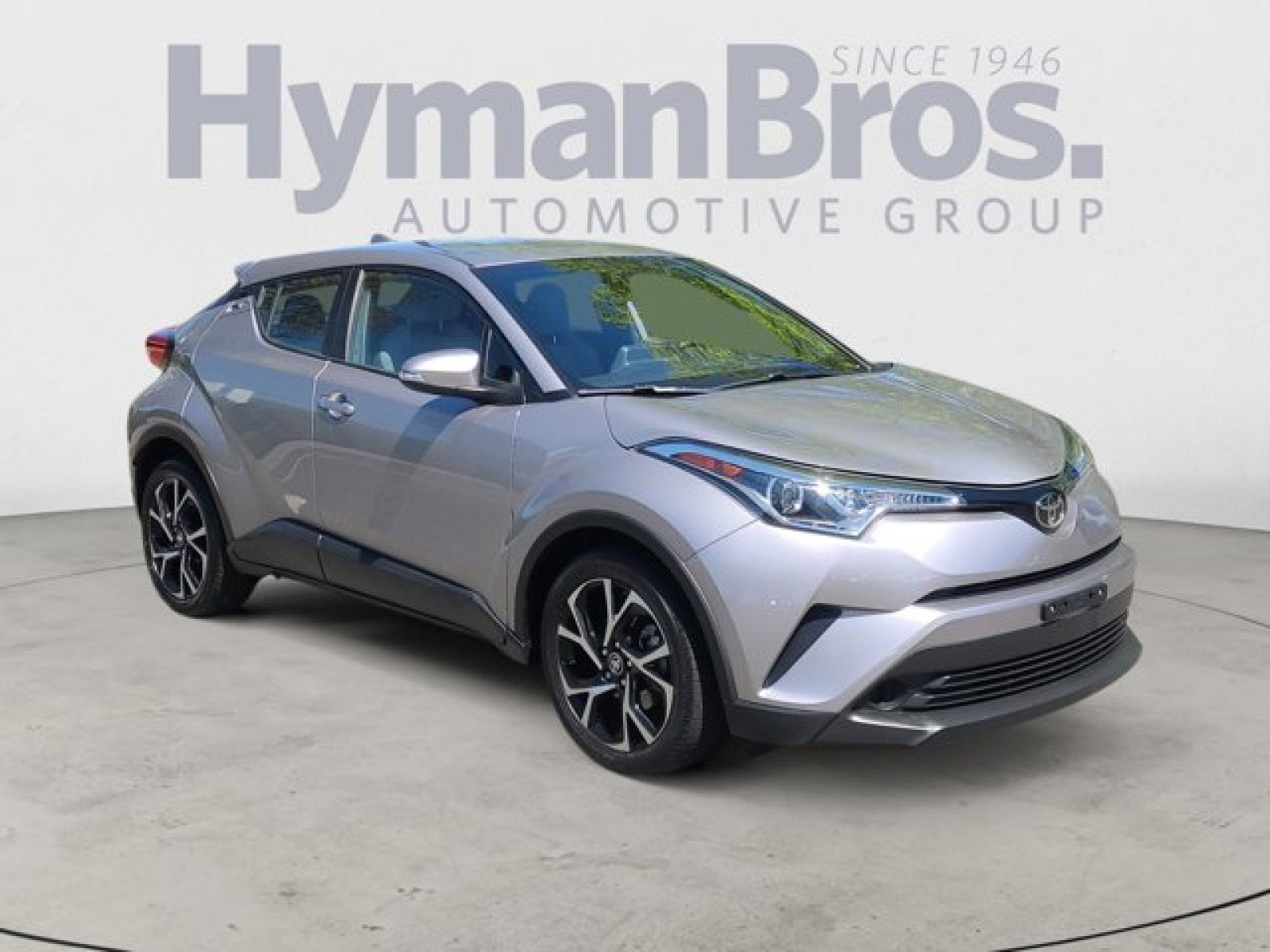 Used 2019 Toyota C-HR XLE image 1