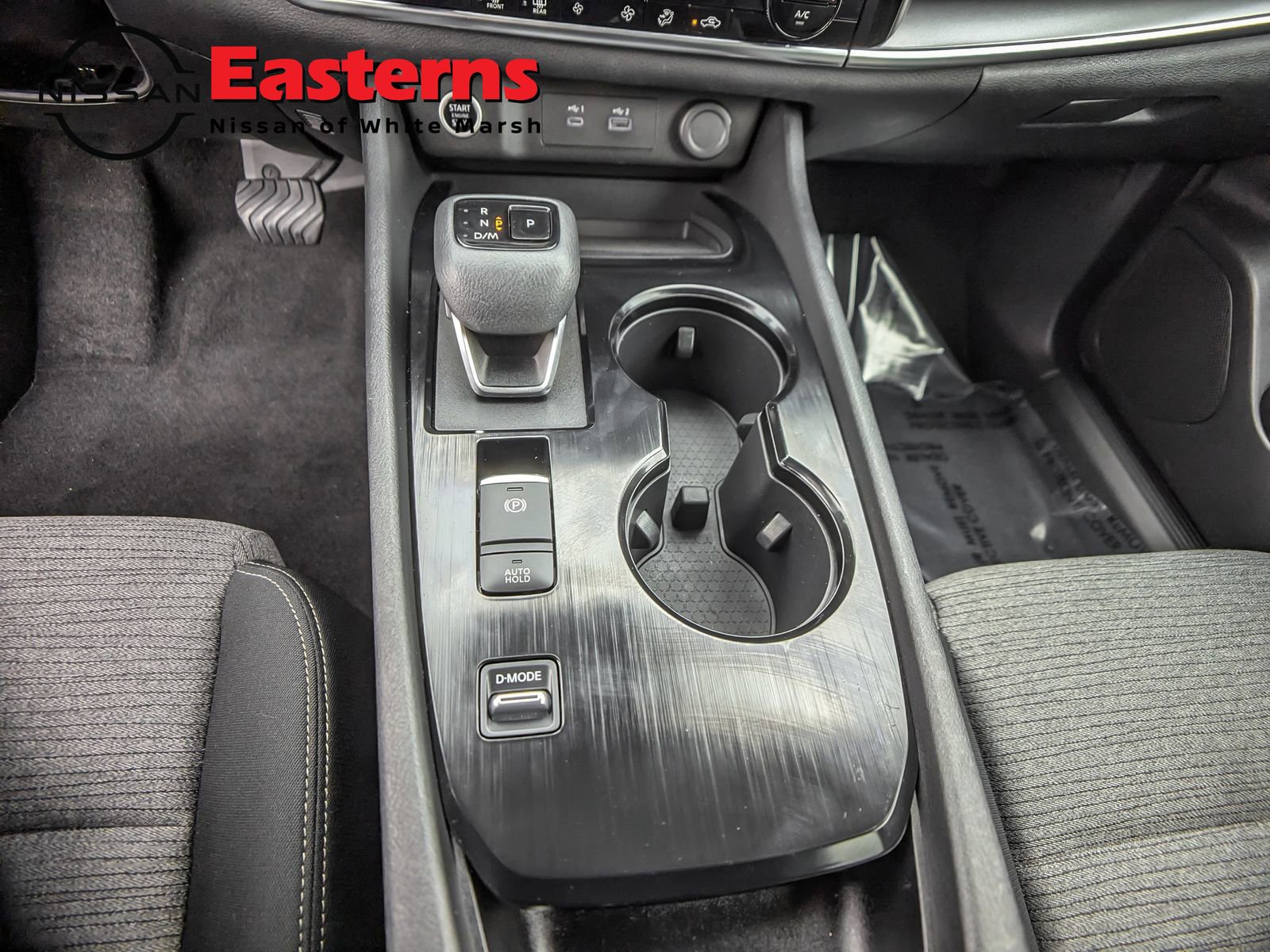 Used 2022 Nissan Rogue SV image 37