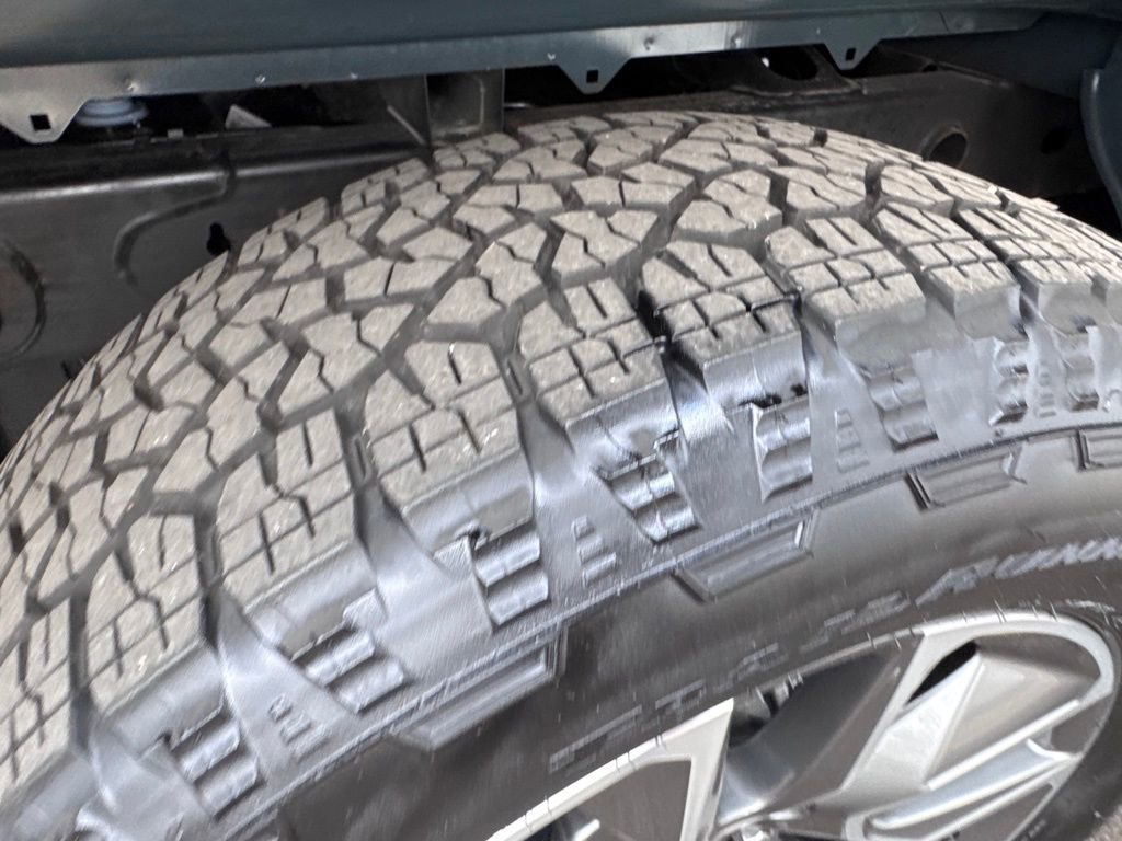 Used 2025 Chevrolet Silverado 1500 LT image 26