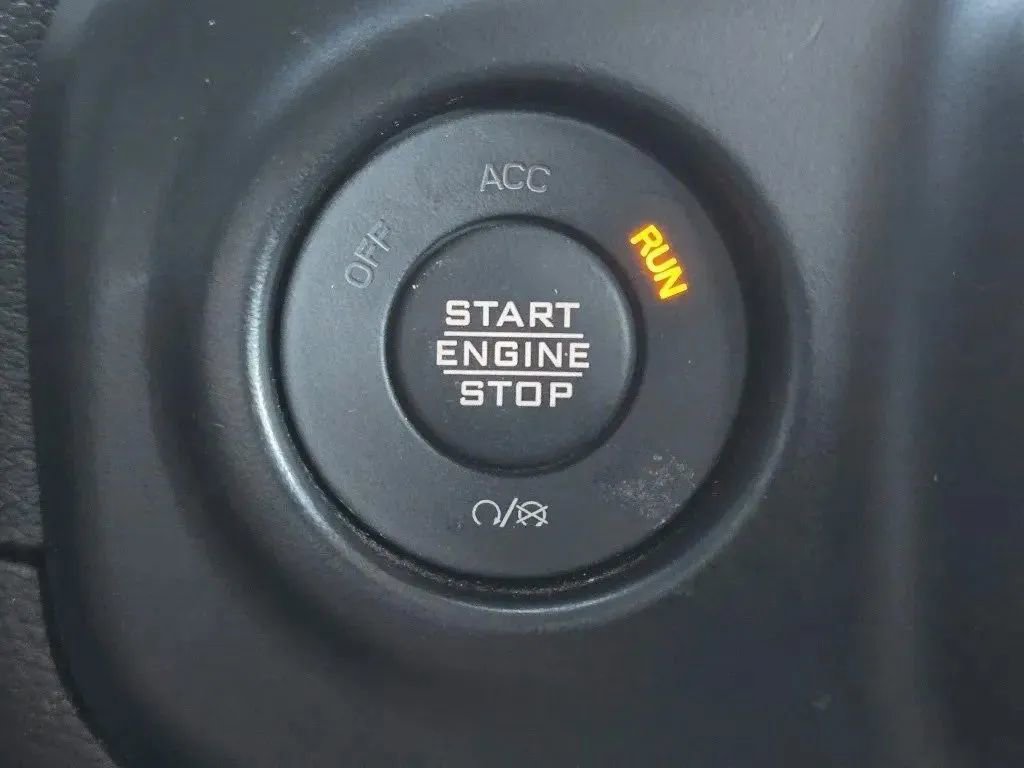 Used 2023 Jeep Wrangler Sport image 18