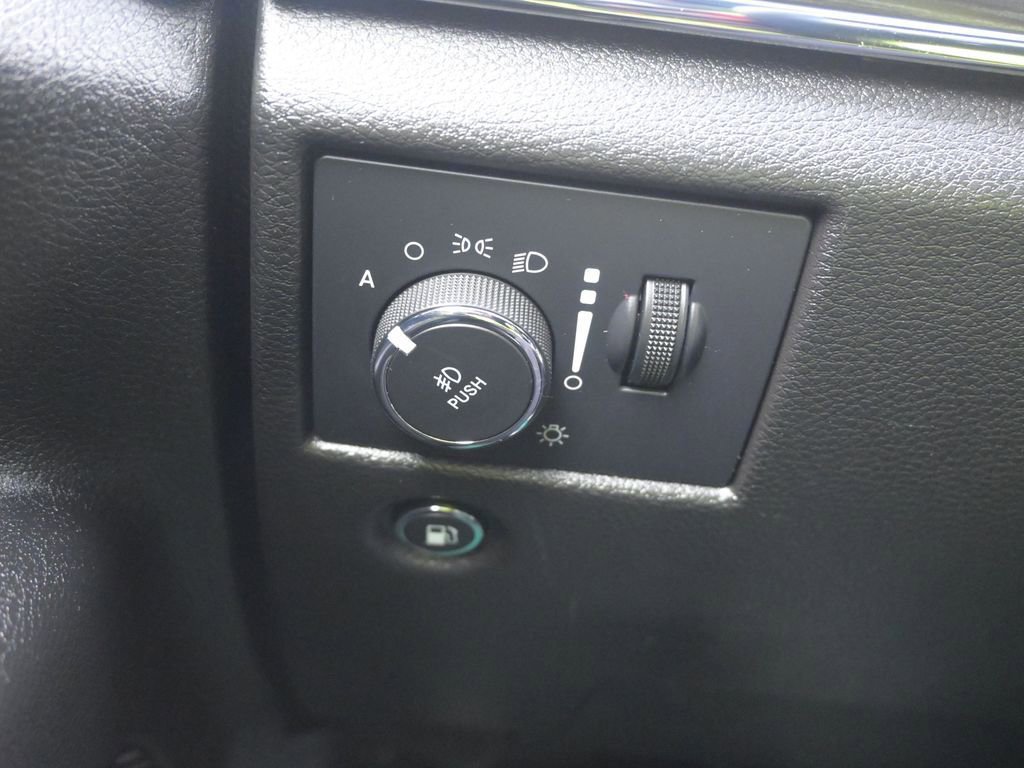 Used 2021 Jeep Grand Cherokee Limited w/ Quick Order Package 28K 80th image 18