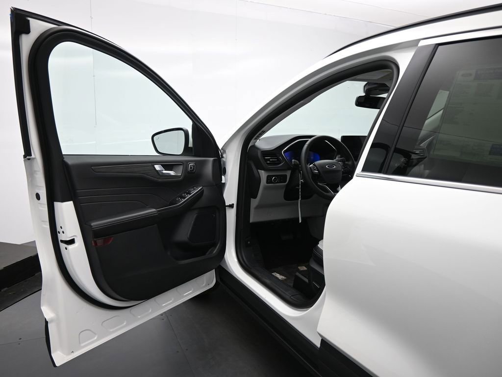 New 2025 Ford Escape SE w/ PHEV Premium Package image 8