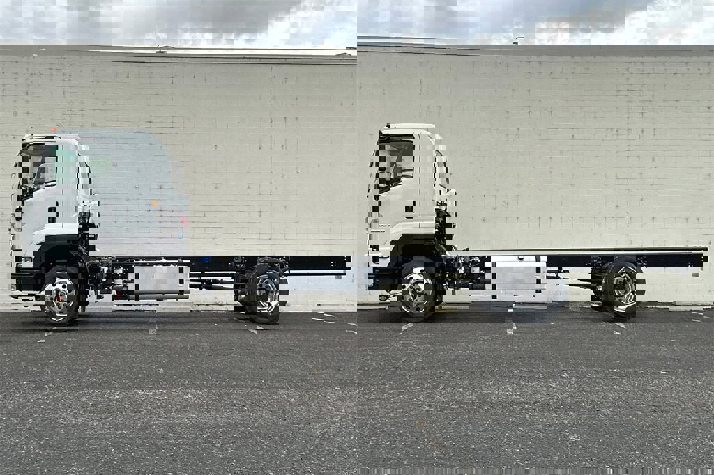New 2024 Chevrolet Low Cab Forward 6500XD image 7