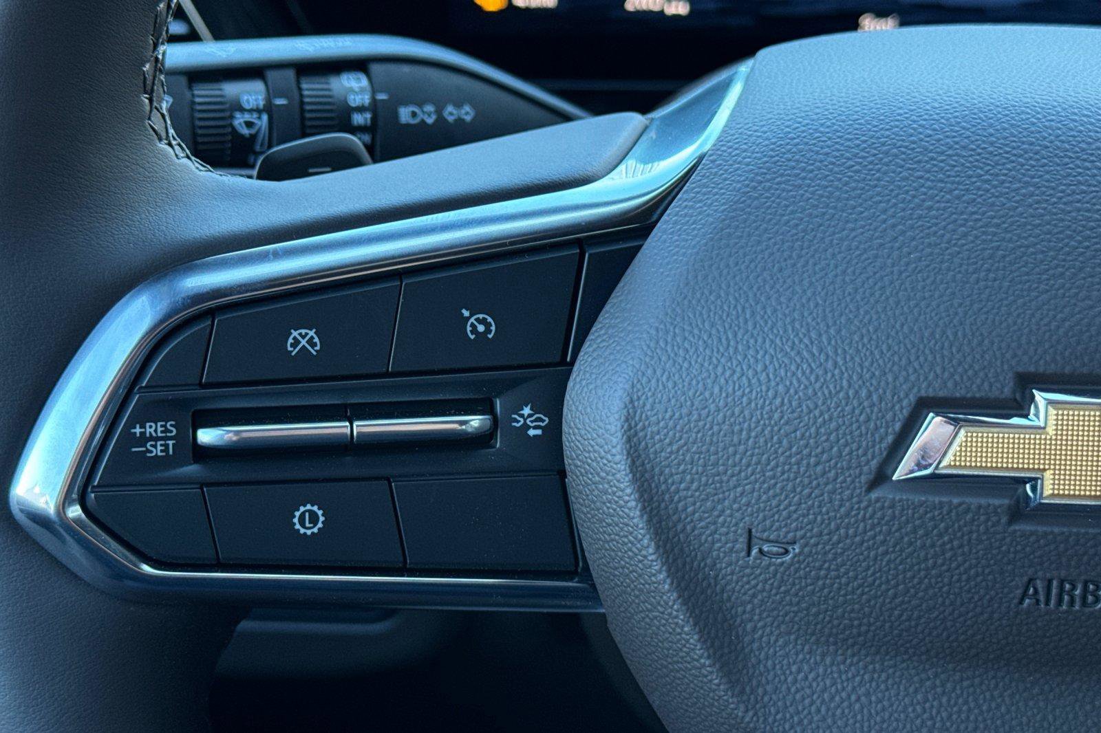 New 2026 Chevrolet Suburban LT w/ Comfort Package image 33