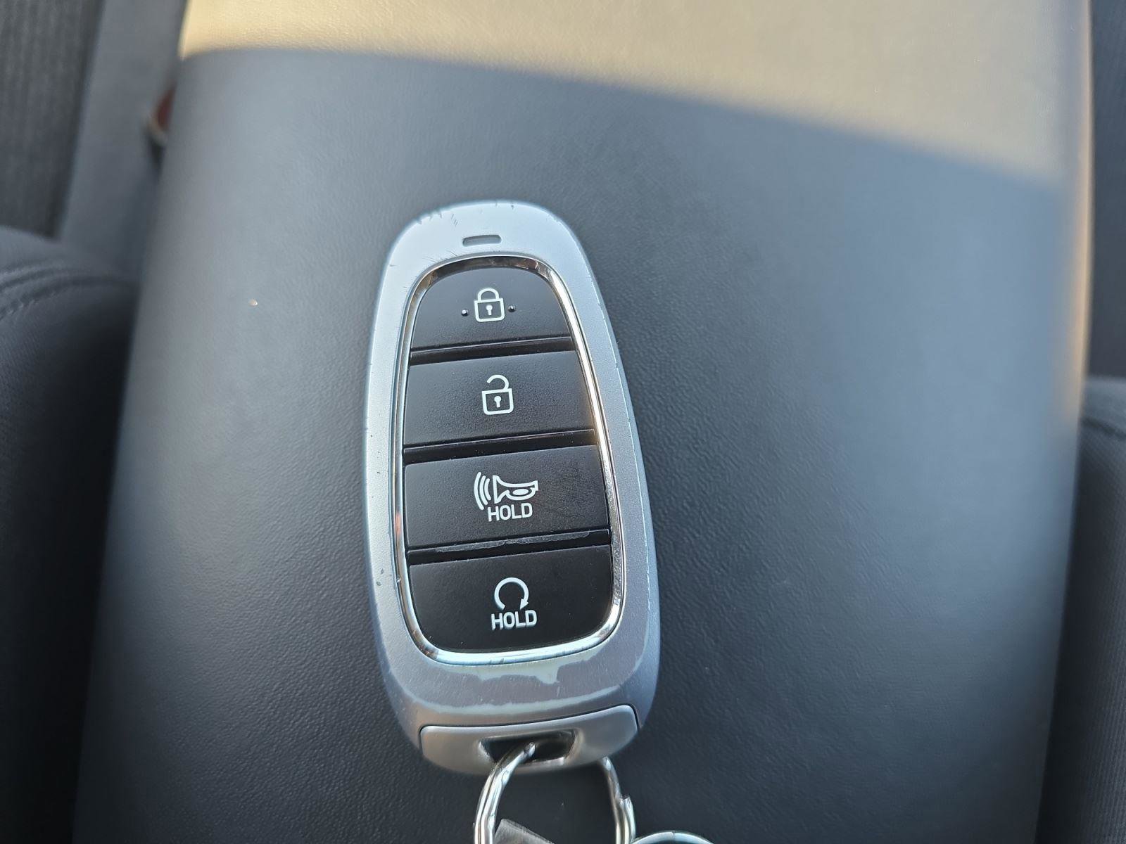 Used 2022 Hyundai Santa Fe SEL image 12