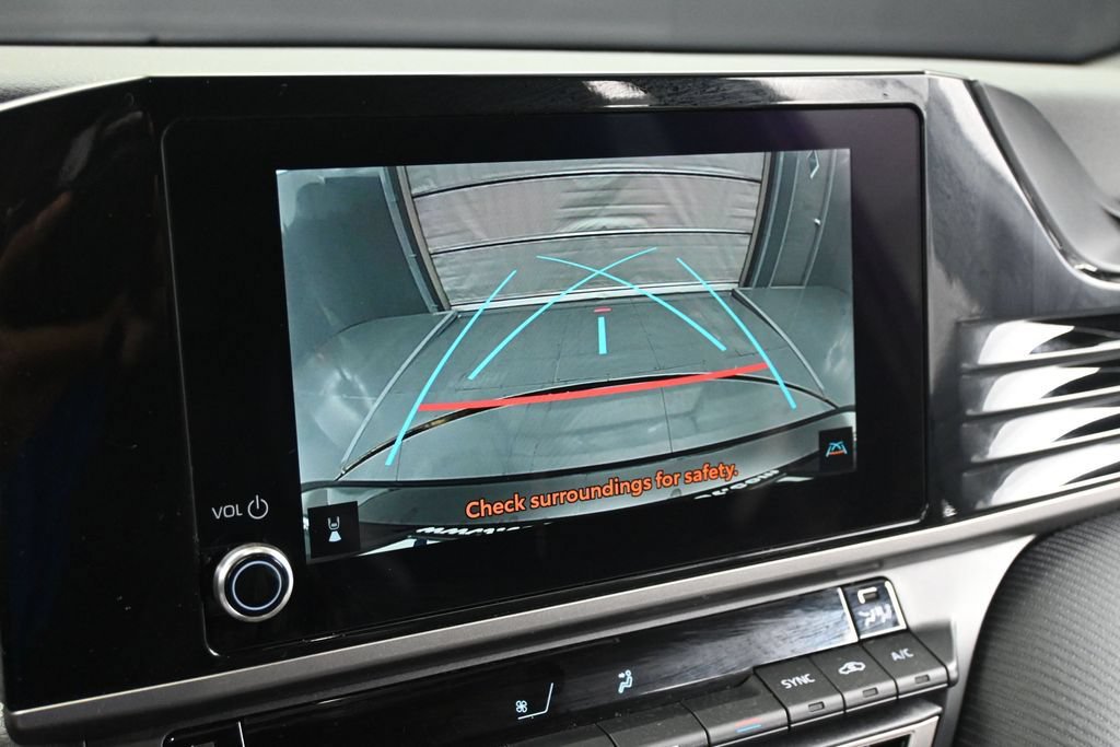 Used 2026 Toyota Camry SE FWD image 16
