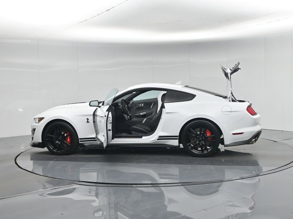 Used 2022 Ford Mustang Shelby GT500 w/ Technology Package RWD image 35