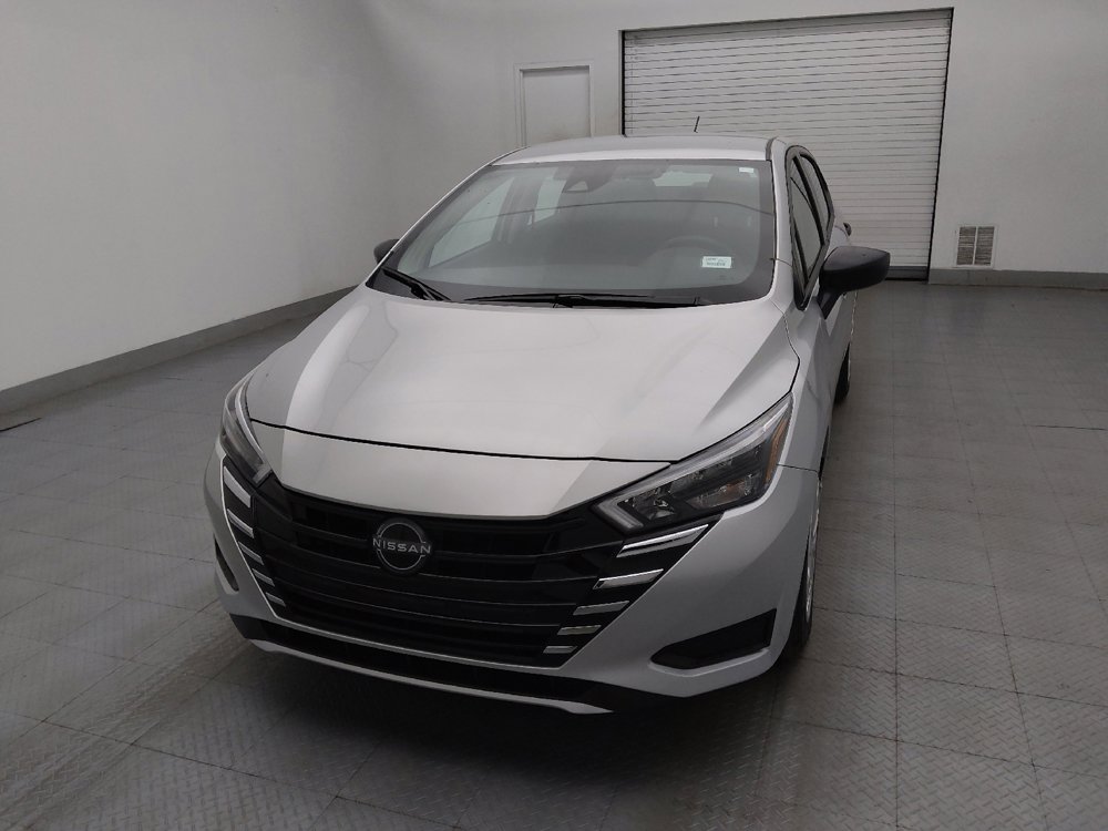 Used 2025 Nissan Versa S w/ Trunk Package image 15