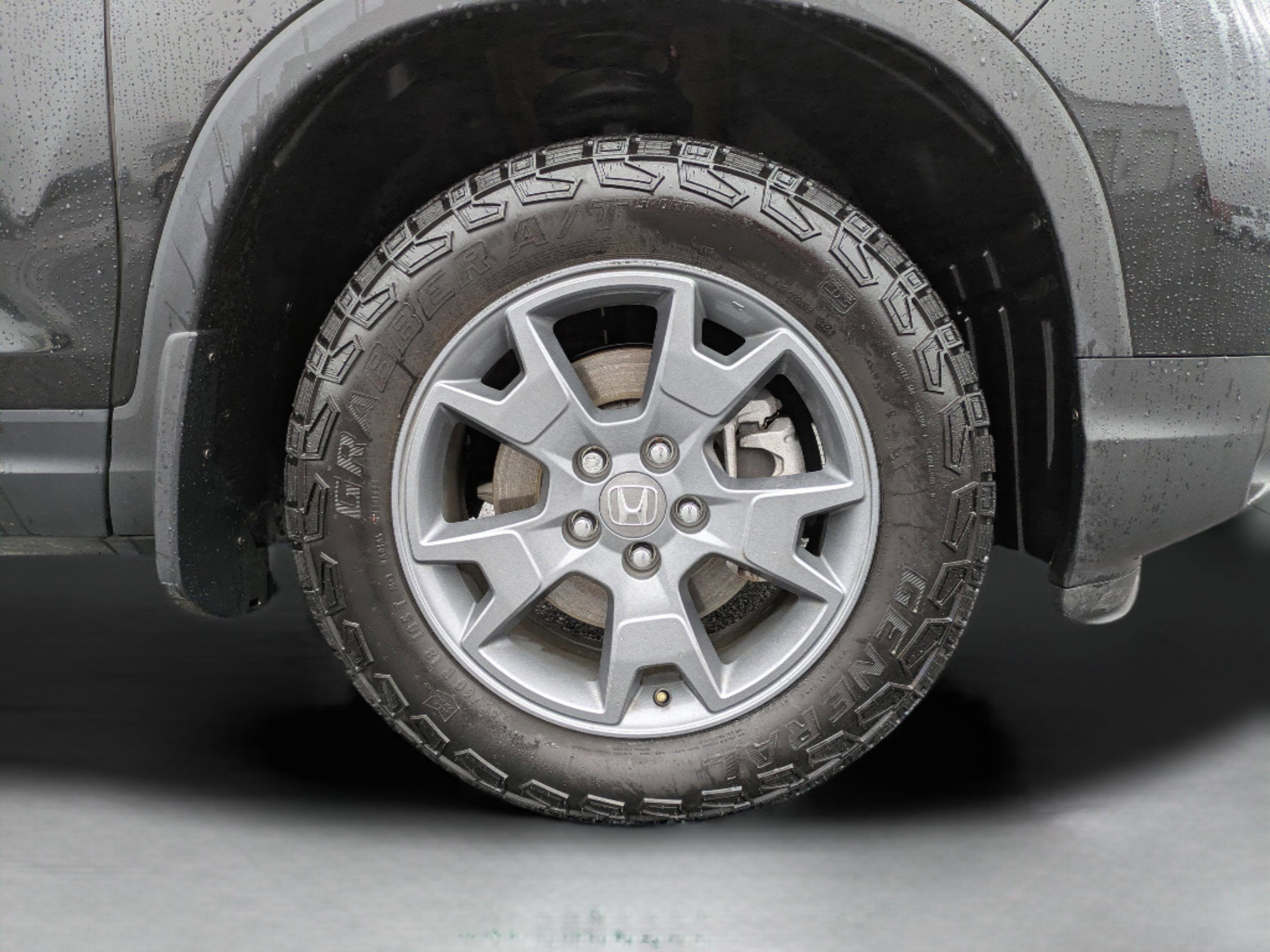 Used 2025 Honda Passport TrailSport image 11