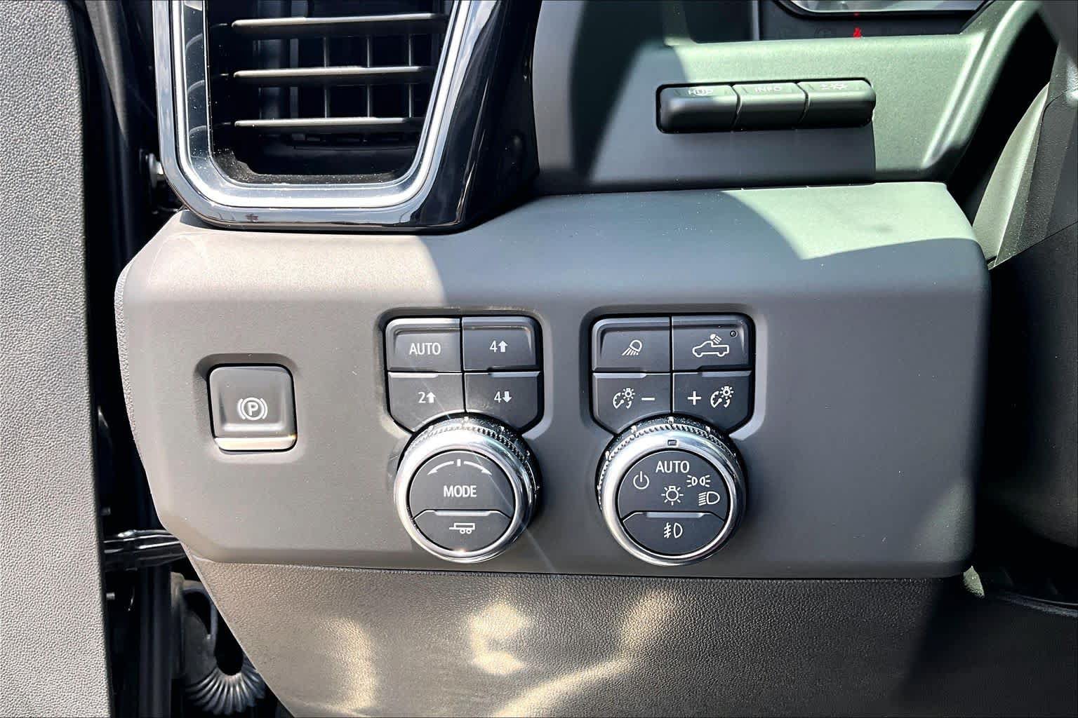 Certified 2025 GMC Sierra 1500 Denali Ultimate AWD/4WD image 96