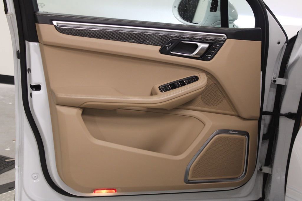 Used 2020 Porsche Macan GTS image 18