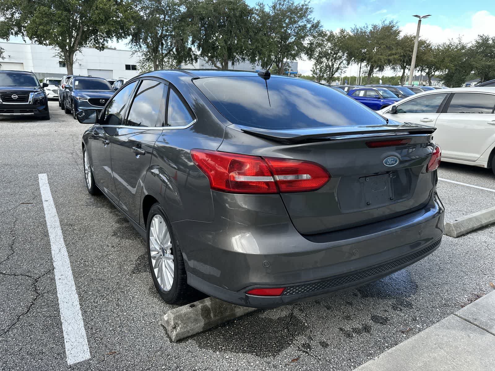 Used 2015 Ford Focus Titanium FWD image 6