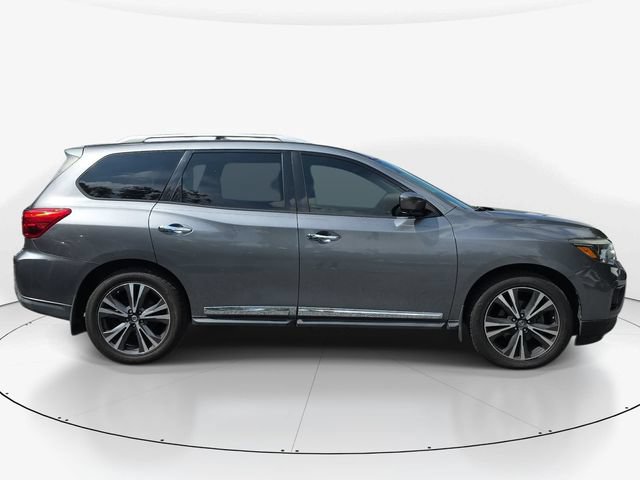 Used 2017 Nissan Pathfinder Platinum FWD image 5