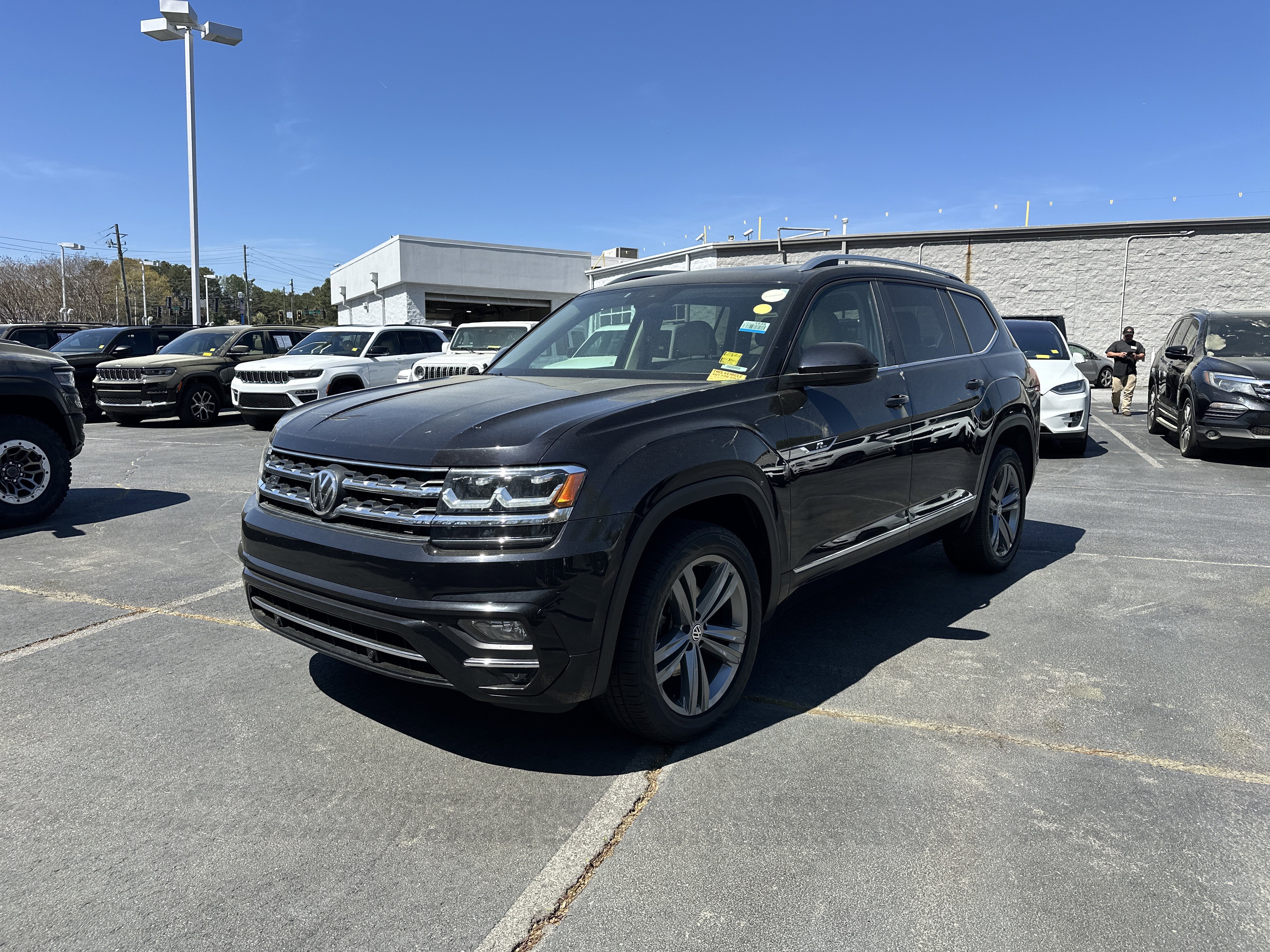 Used 2019 Volkswagen Atlas SEL R-Line image 5