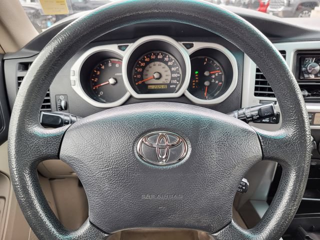 Used 2004 Toyota 4Runner SR5 RWD image 15