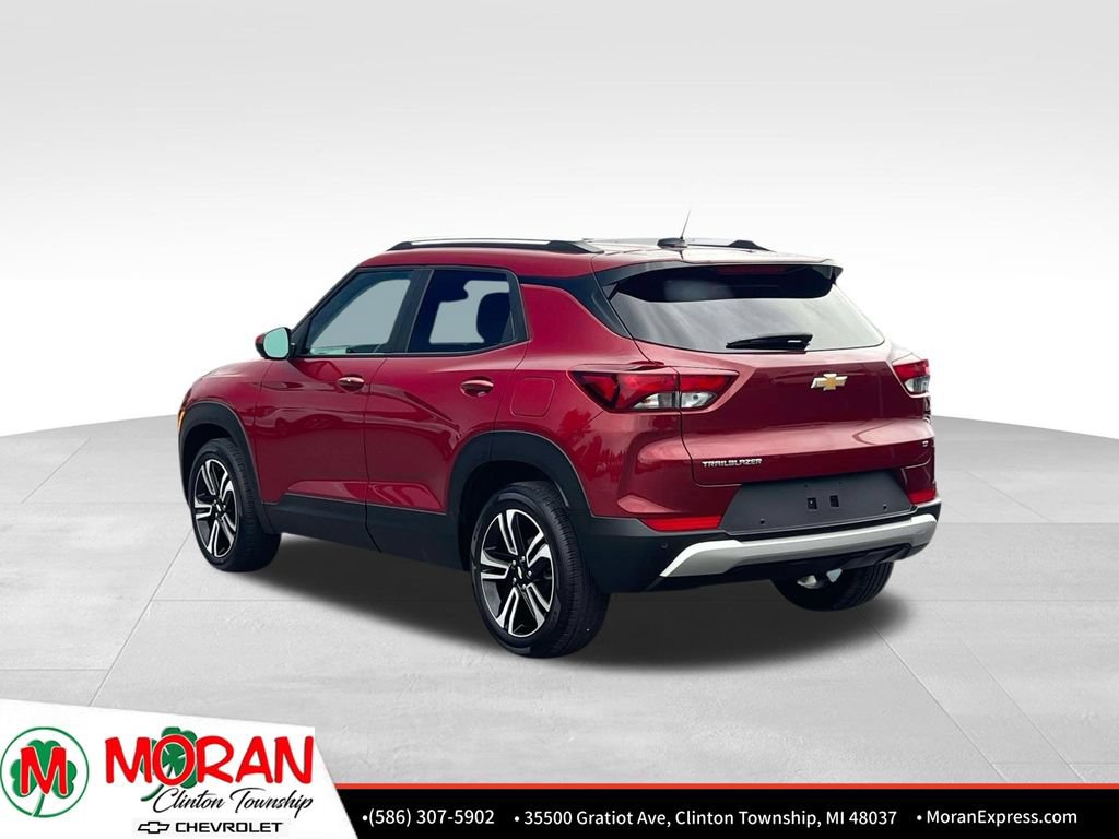 Certified 2024 Chevrolet TrailBlazer LT w/ Convenience Package FWD image 4