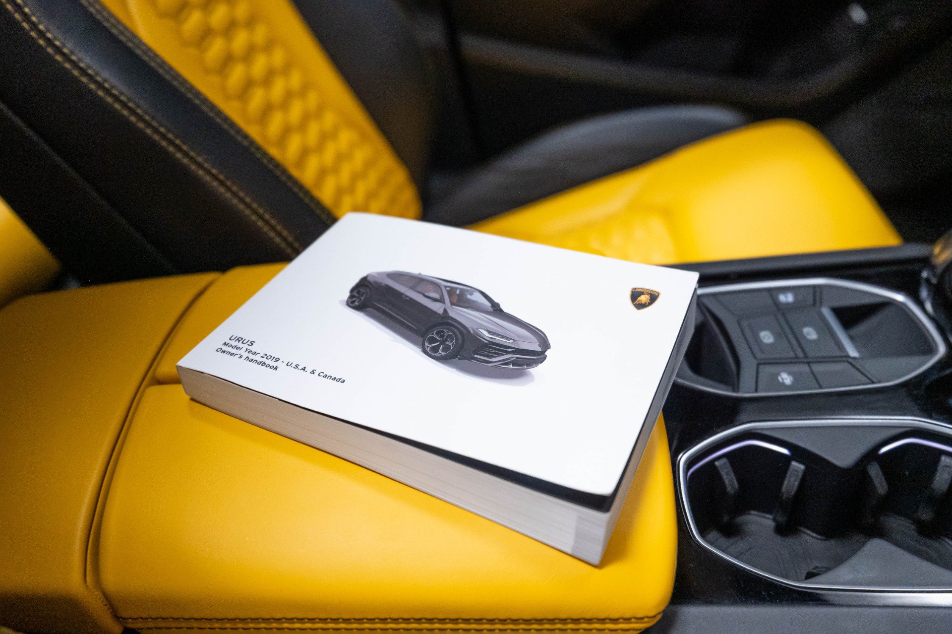 Used 2019 Lamborghini Urus AWD/4WD image 89