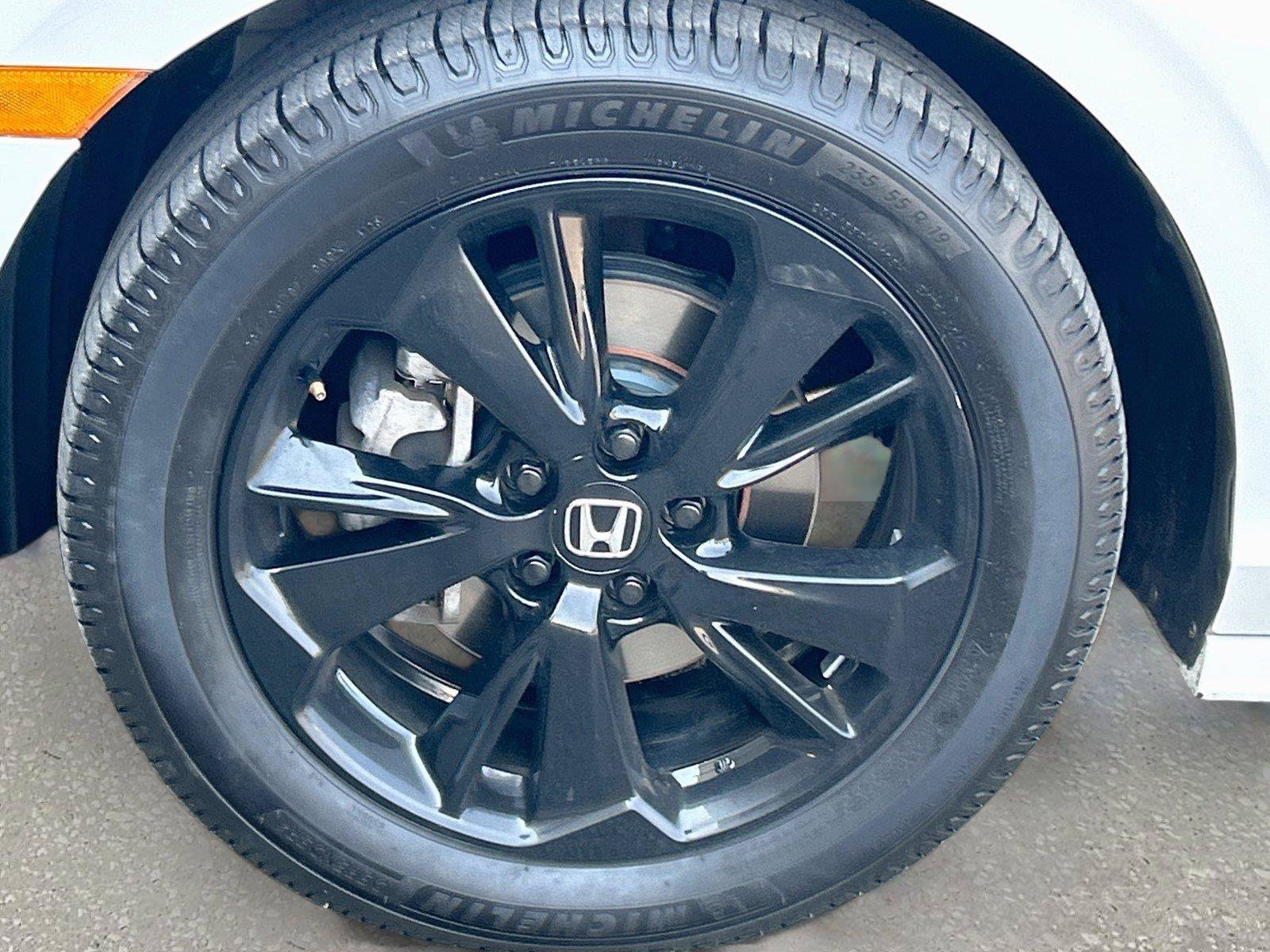 Used 2023 Honda Odyssey Sport image 42