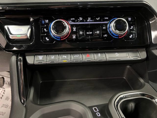 Used 2025 GMC Sierra 3500 AT4 w/ AT4 Premium Plus Package AWD/4WD image 29