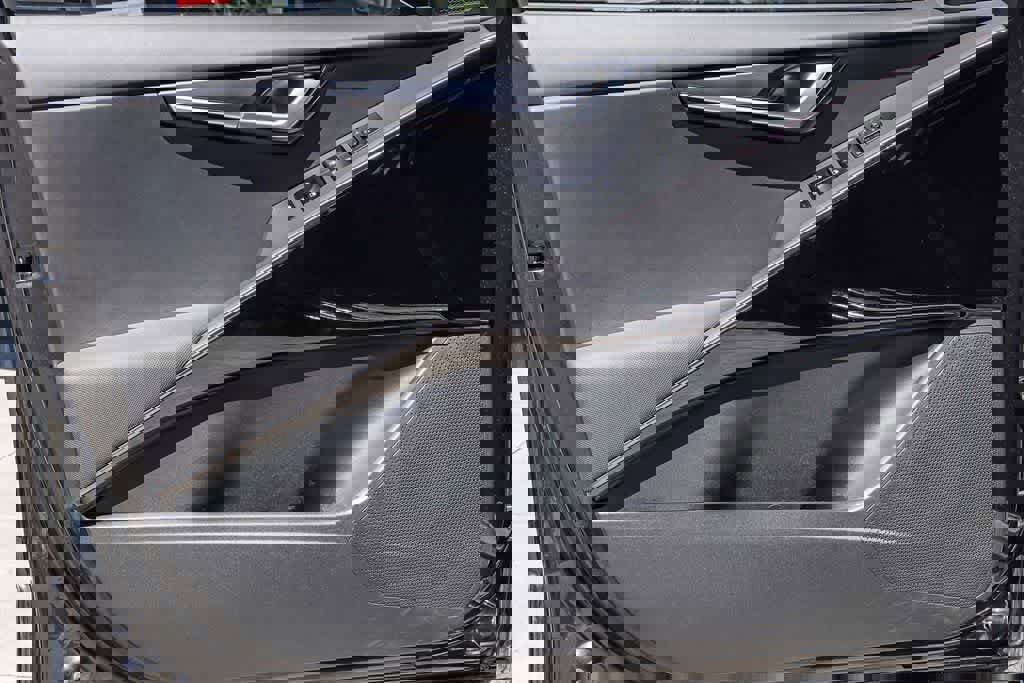 Certified 2024 Kia Niro EX image 19