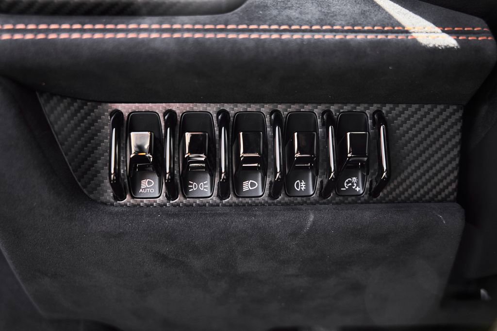 Used 2023 Lamborghini Huracan Sterrato image 55