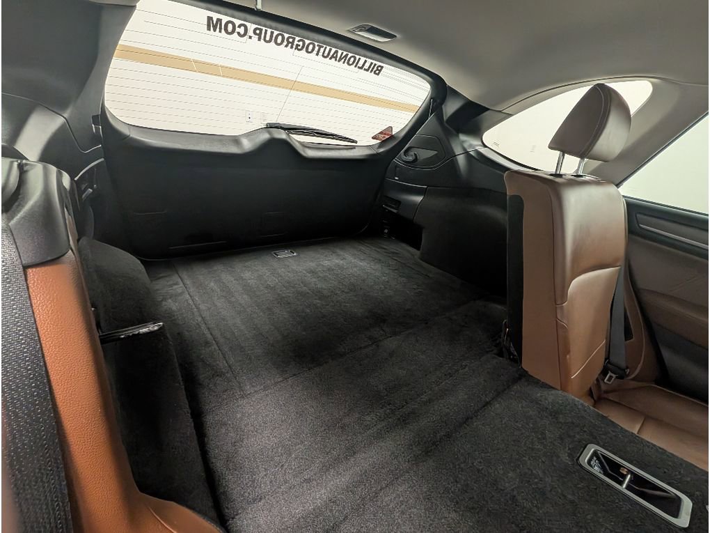 Used 2018 Subaru Outback 3.6R Touring w/ Popular Package #3 image 16