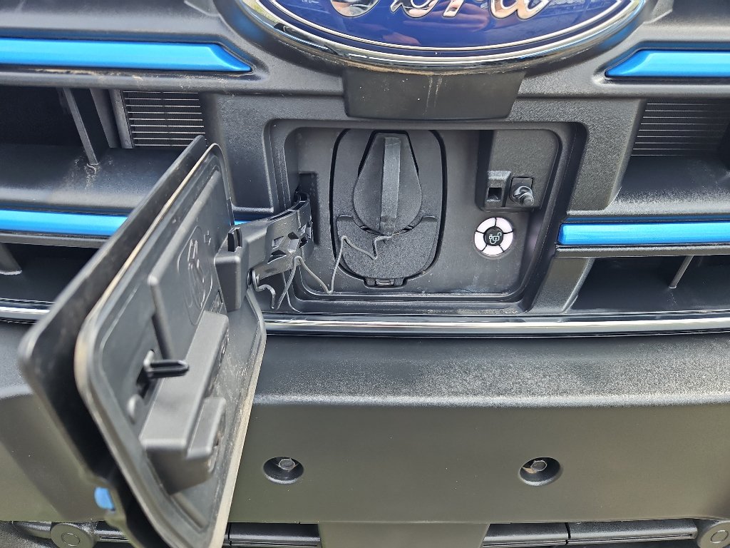 Used 2024 Ford E-Transit Low Roof RWD image 5