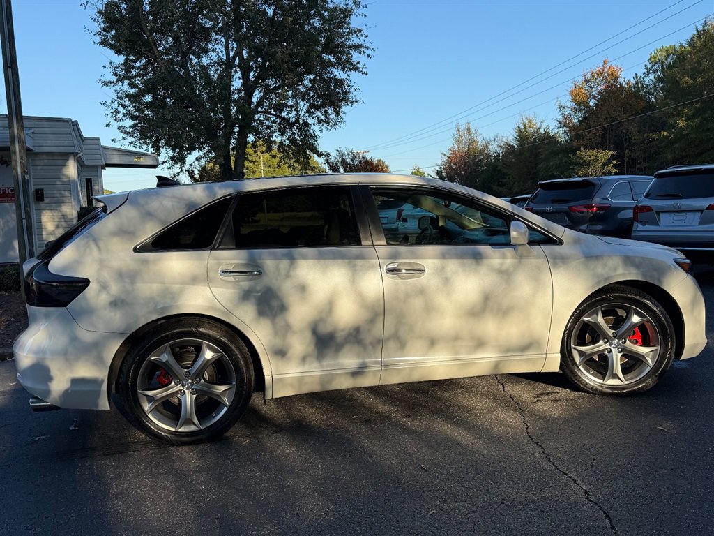 Used 2011 Toyota Venza w/ Convenience Pkg FWD image 6