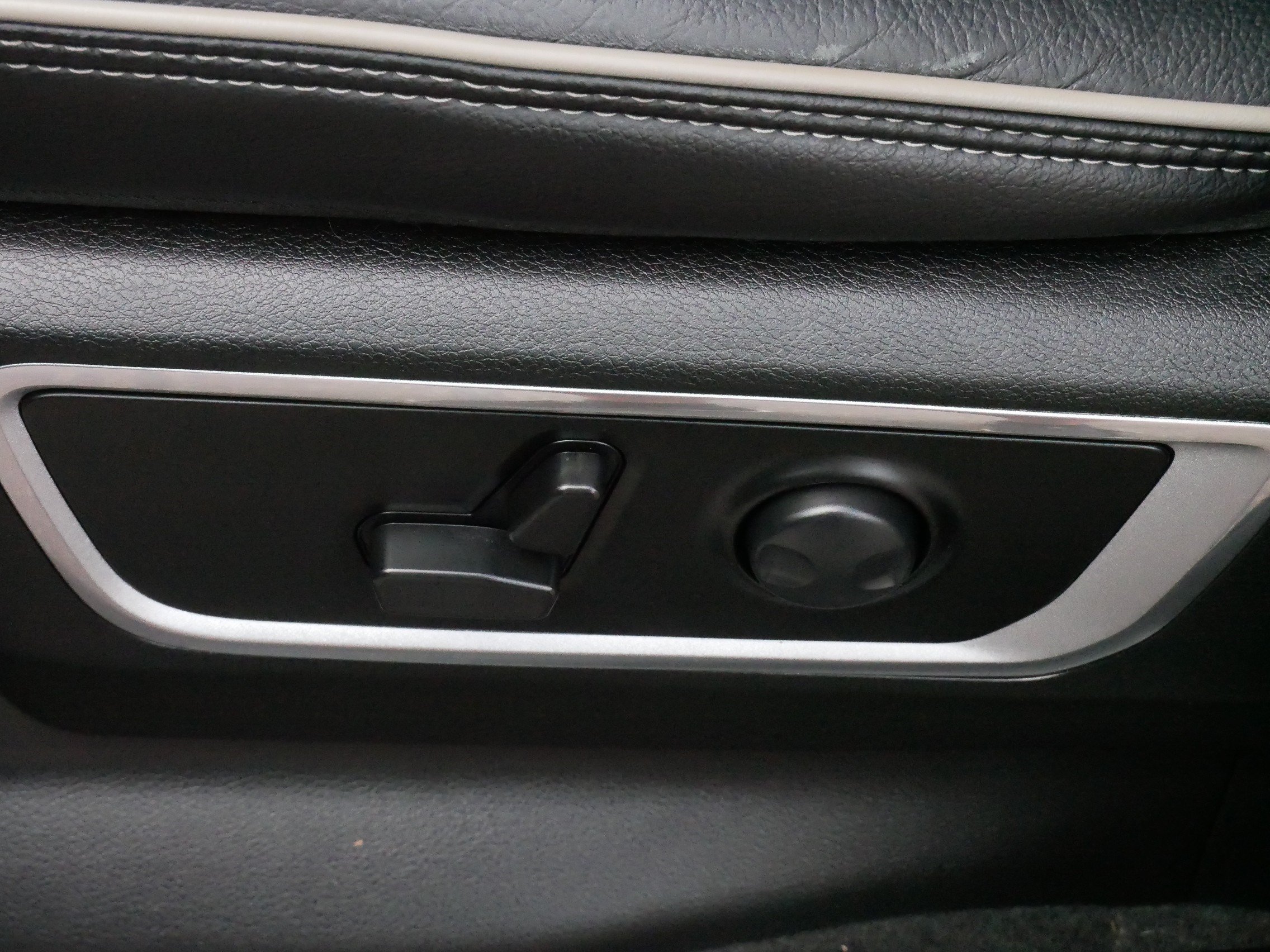 Used 2023 RAM 1500 Laramie AWD/4WD image 20