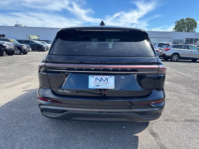 New 2026 Lincoln Nautilus Premier w/ Jet Appearance Package AWD/4WD image 10