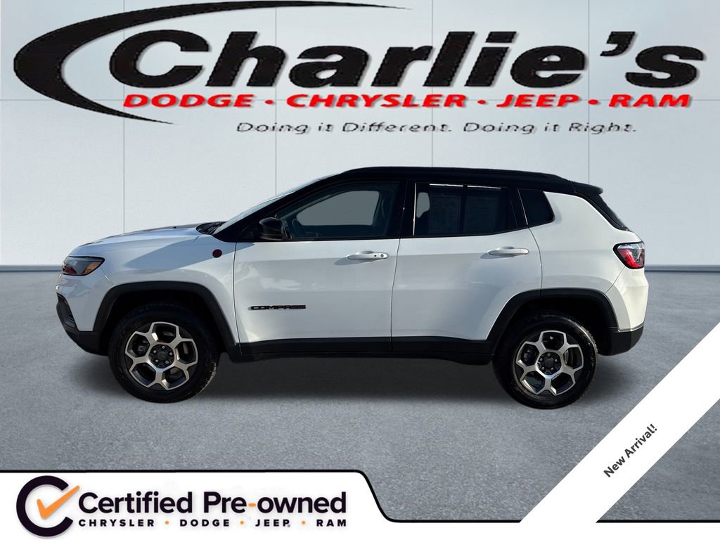 Used 2022 Jeep Compass Trailhawk w/ Trailhawk Convenience Group image 1