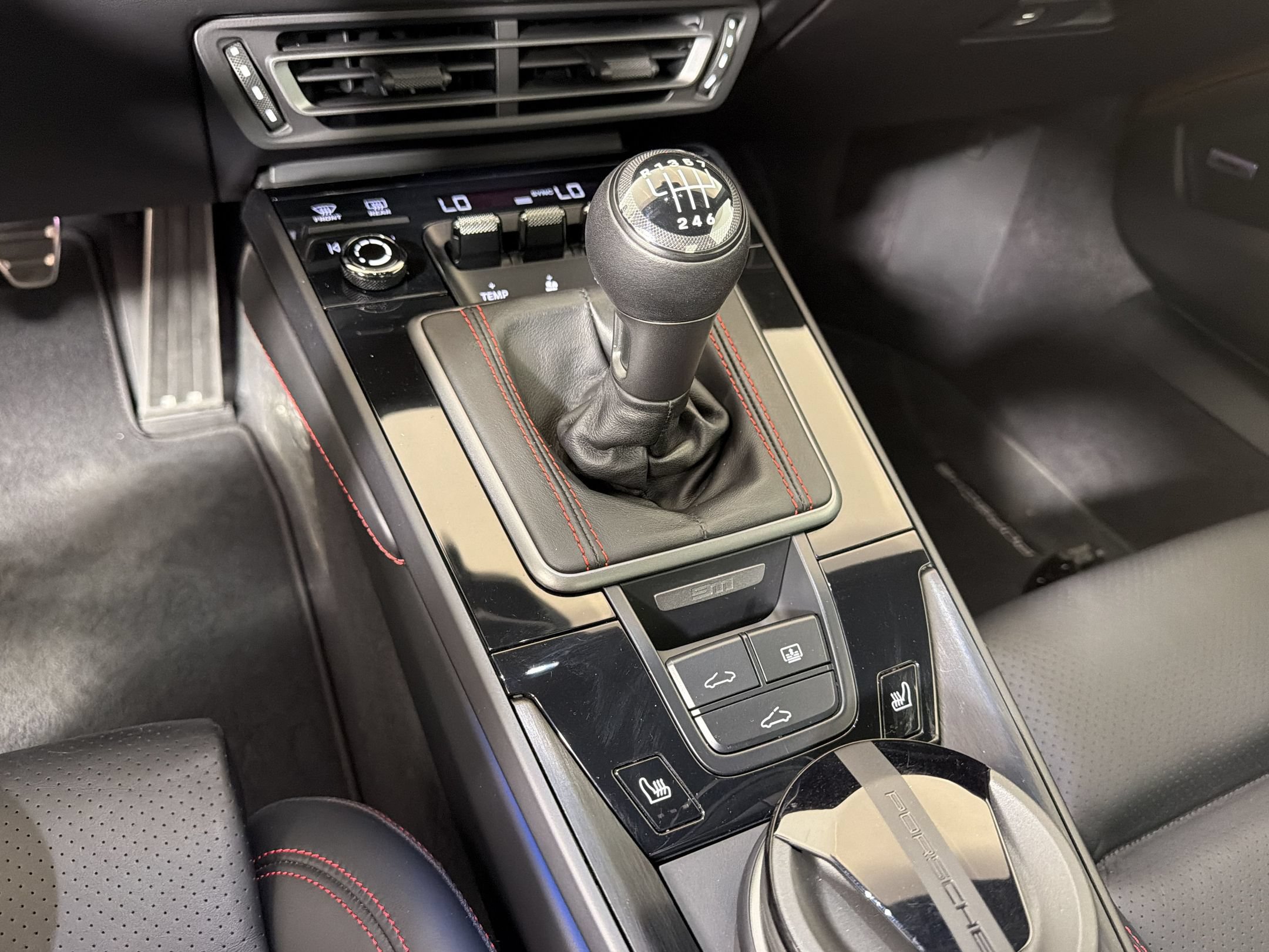 Certified 2024 Porsche 911 Carrera GTS RWD image 16