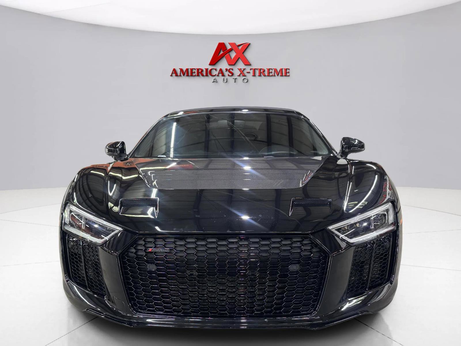 Used 2017 Audi R8 V10 w/ Carbon Exterior Package AWD/4WD image 20
