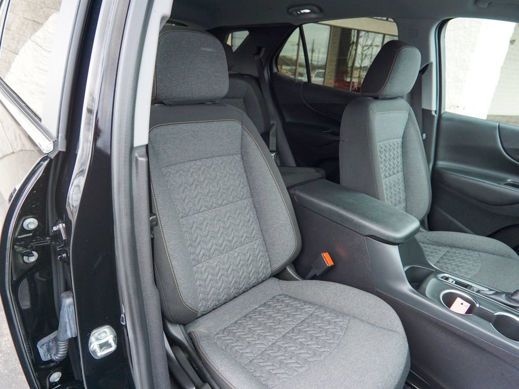 Used 2024 Chevrolet Equinox LT FWD image 29