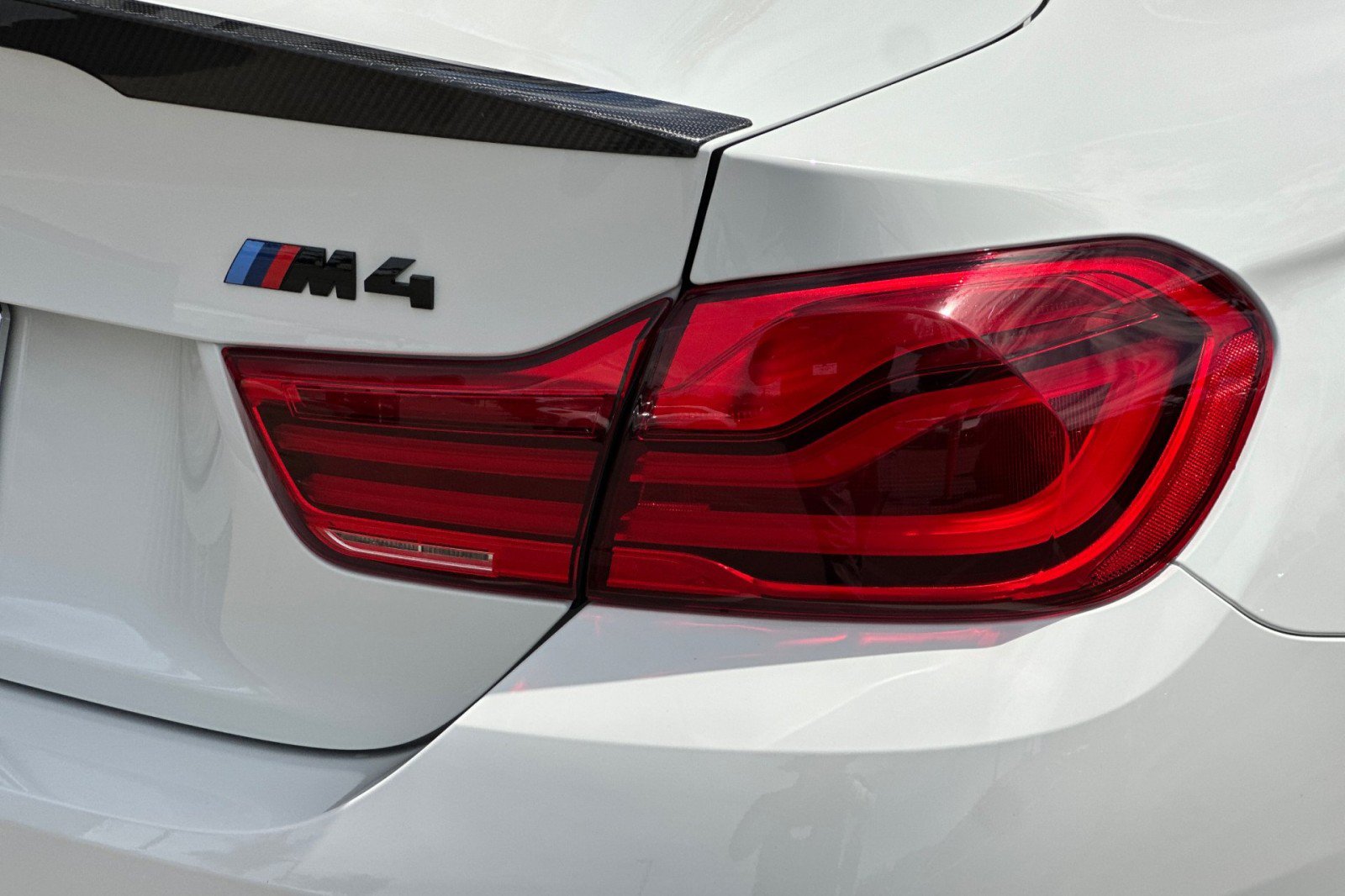 Used 2018 BMW M4 Coupe RWD image 27