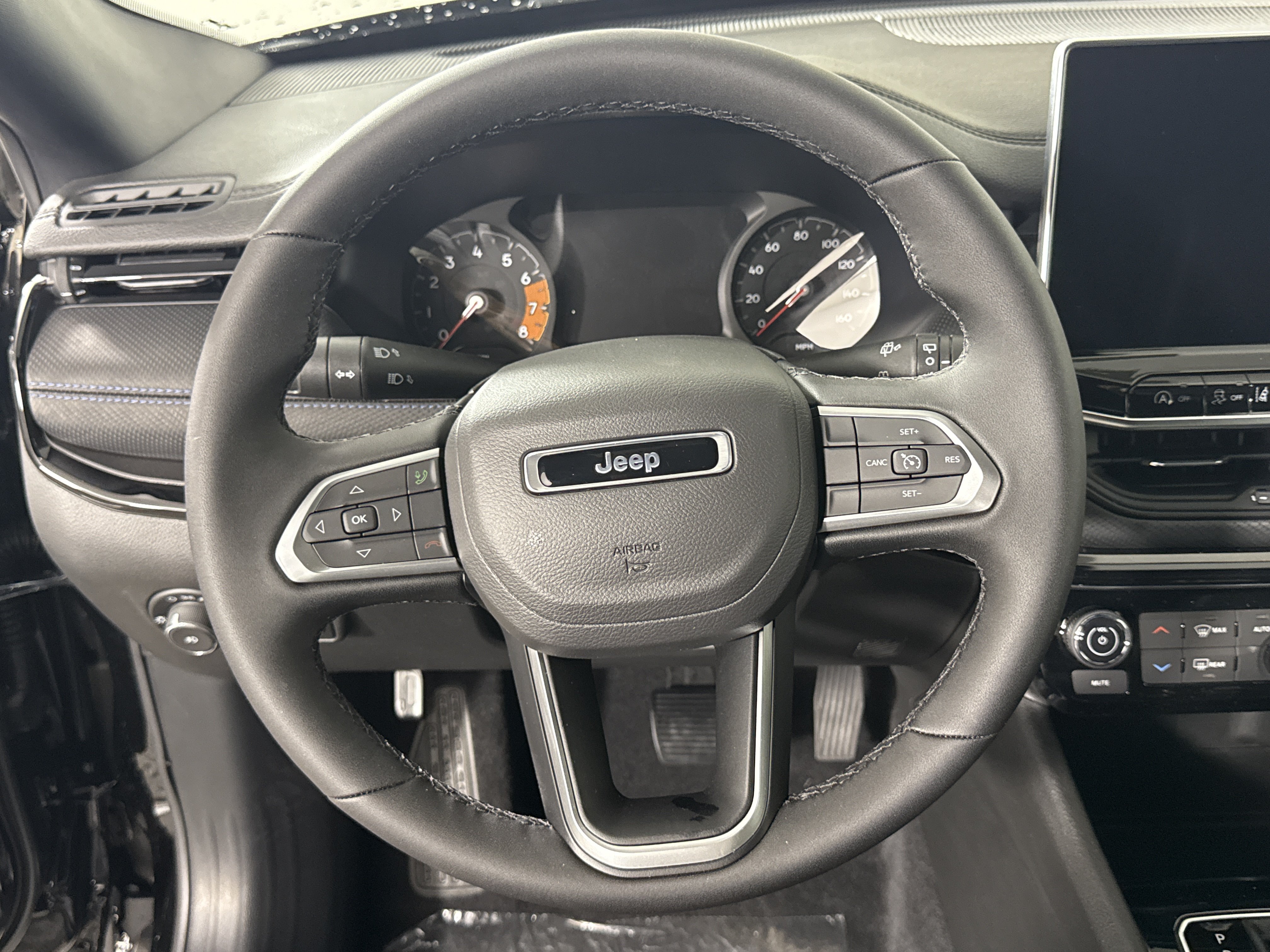 New 2026 Jeep Compass Latitude AWD/4WD image 16