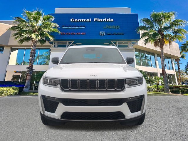 New 2027 Jeep Grand Cherokee L Limited RWD image 3