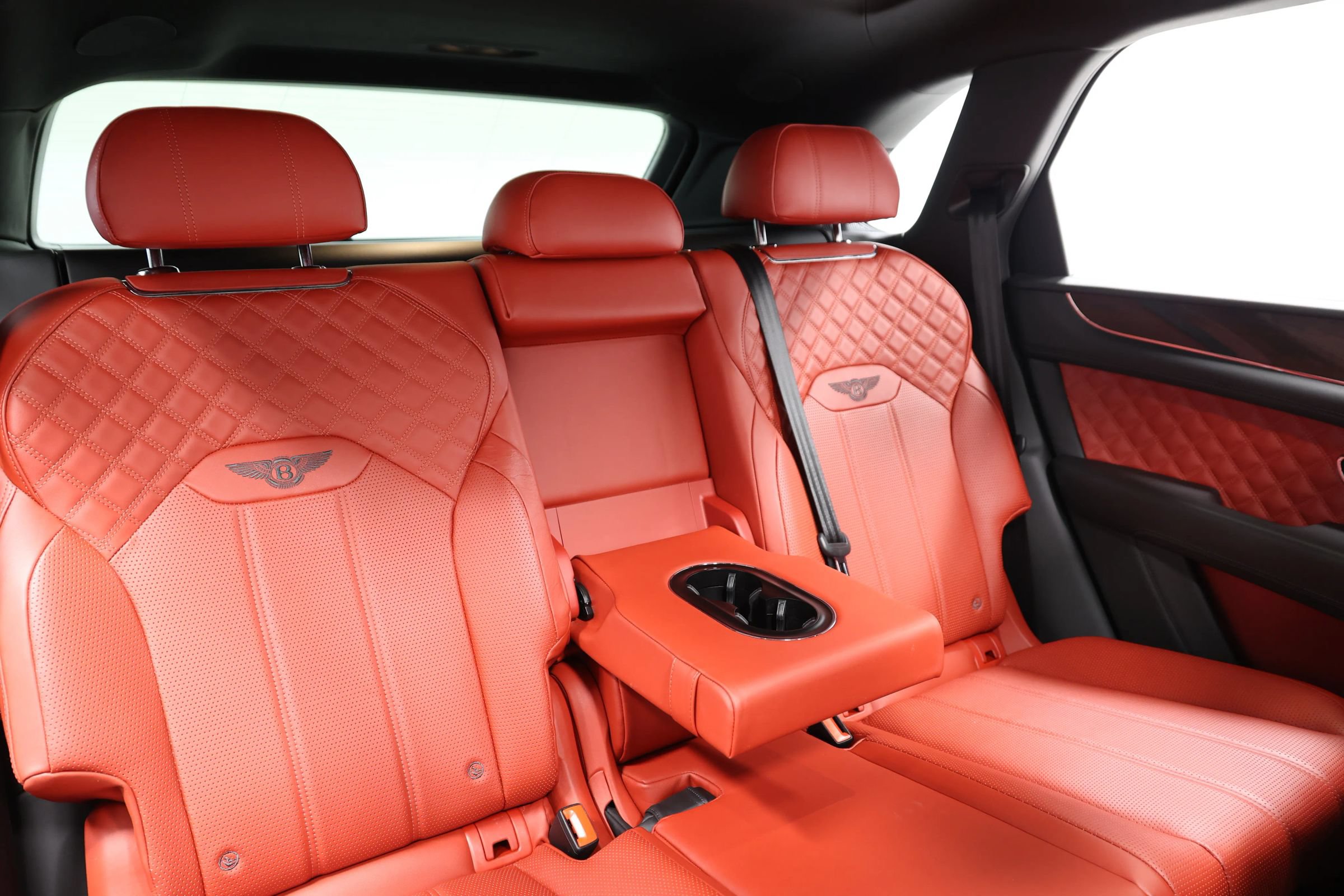 Used 2022 Bentley Bentayga AWD/4WD image 88