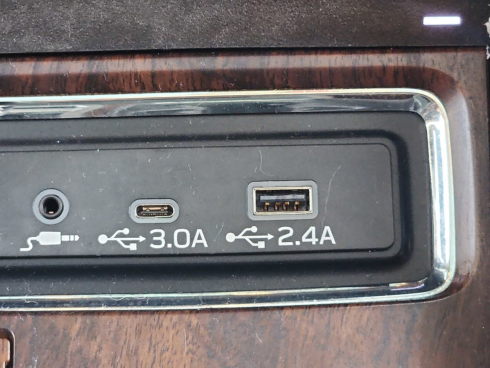 Used 2023 Subaru Ascent Touring image 24